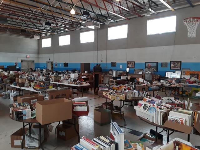 Huge Parish Garage Sale In El Dorado Butler County Kansas